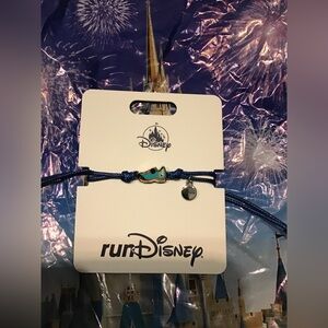 Disney parks bracelet Run Disney Mickey Mouse -NEW